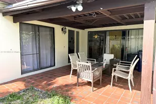 10053 NW 4th Ln, Miami, FL 33172 - Photo 8