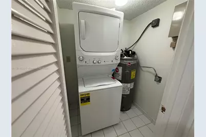 501 SW 158th Ter #204, Pembroke Pines, FL 33027 - Photo 6