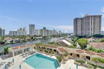 19667 Turnberry Way #7B, Aventura, FL 33180 - Photo 2