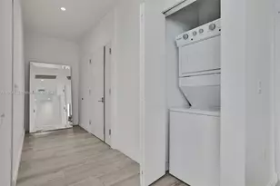 55 SW 9th St, Miami, FL 33130 - Photo 22