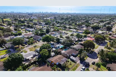 600 N 66th Ter, Hollywood, FL 33024 - Photo 50