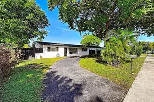 600 N 66 Terrace, Hollywood, FL 33024 - Photo 6