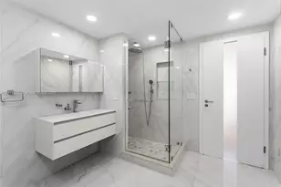 16275 Collins Ave, Sunny Isles Beach, FL 33160 - Photo 36