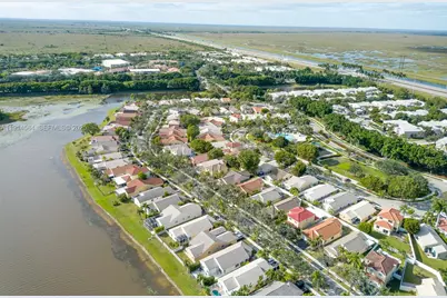 1592 S Salerno Cir #1592, Weston, FL 33327 - Photo 56