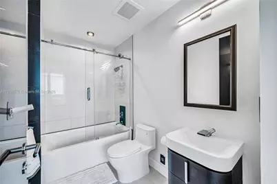 2020 N Bayshore Dr #1906, Miami, FL 33137 - Photo 32