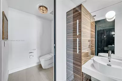 2020 N Bayshore Dr #1906, Miami, FL 33137 - Photo 8