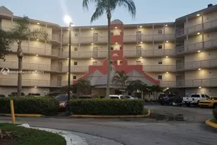 8160 Geneva Ct, Doral, FL 33166 - Photo 14