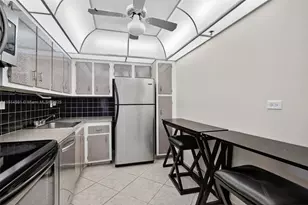 20355 NE 34th Ct, Aventura, FL 33180 - Photo 14