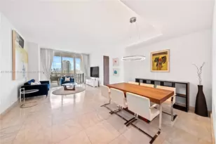 50 South Pointe Dr, Miami Beach, FL 33139 - Photo 2