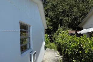1371 NE 150th St, Miami, FL 33161 - Photo 18