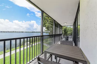 105 Lake Emerald Dr #216, Oakland Park, FL 33309 - Photo 10
