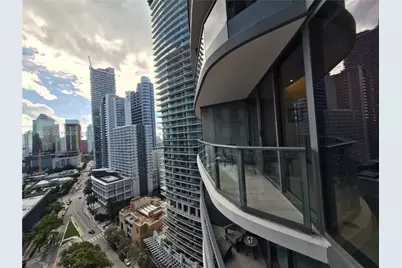 1000 Brickell Plz #2101, Miami, FL 33131 - Photo 70