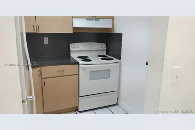 801 NW 47th Ave #412W, Miami, FL 33126 - Photo 6