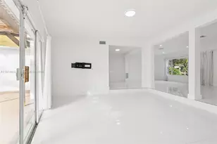 12630 NE Miami Pl, North Miami, FL 33161 - Photo 24