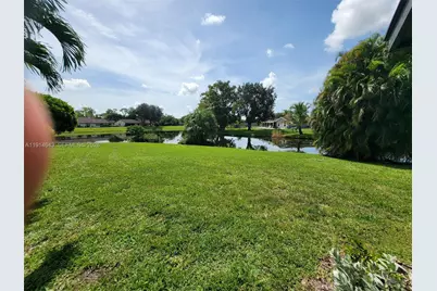 469 Long Bow Ct #469, Royal Palm Beach, FL 33411 - Photo 18