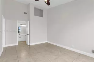 15563 N Miami Lakeway N, Miami Lakes, FL 33014 - Photo 20