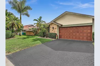 7390 NW 49th St, Lauderhill, FL 33319 - Photo 2