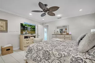 8530 NW 178th St, Hialeah, FL 33015 - Photo 10