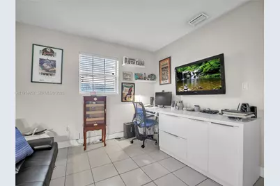 8530 NW 178th St, Hialeah, FL 33015 - Photo 24