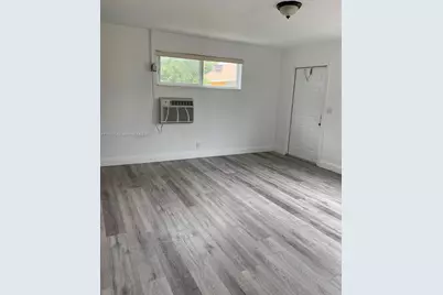 413 NW 4th Ave #1, Hallandale Beach, FL 33009 - Photo 4