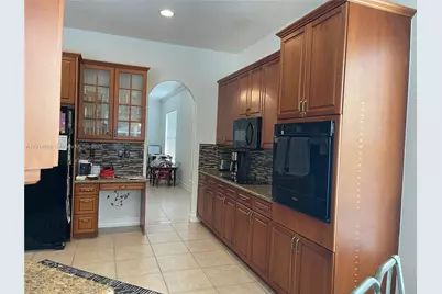 7009 NW 113th Ave, Parkland, FL 33076 - Photo 16