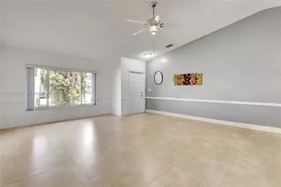 9330 NW 53rd Ct, Sunrise, FL 33351 - Photo 4