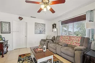 10941 NW 18th St, Pembroke Pines, FL 33026 - Photo 16