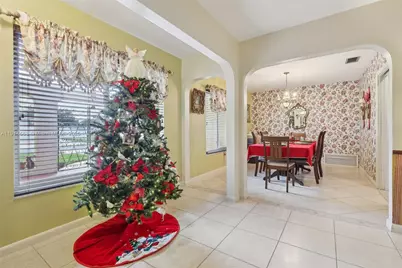 10941 NW 18th St, Pembroke Pines, FL 33026 - Photo 20