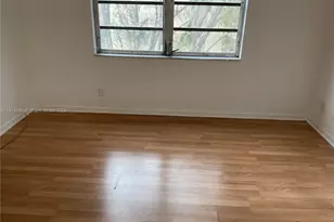 301 Cambridge Rd, Hollywood, FL 33024 - Photo 10