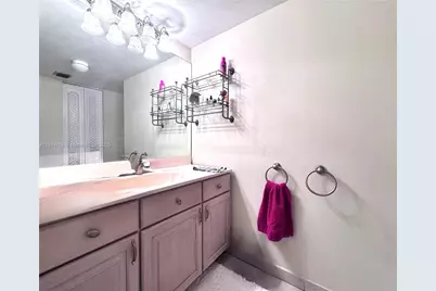3475 N Country Club Dr #610, Aventura, FL 33180 - Photo 8