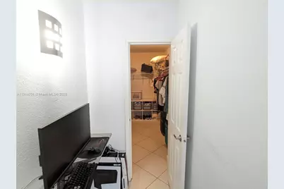 800 West Ave #938, Miami Beach, FL 33139 - Photo 12