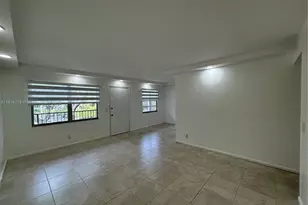 251 SW 132nd Way, Pembroke Pines, FL 33027 - Photo 6