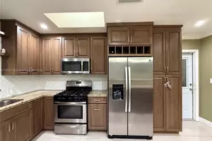 610 NW 17th St, Homestead, FL 33030 - Photo 10