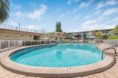 17000 NE 14th Ave #301, North Miami Beach, FL 33162 - Photo 14