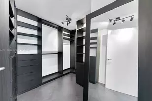 200 Biscayne Blvd Way, Miami, FL 33131 - Photo 16