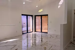 700 SW 113th Ave, Pembroke Pines, FL 33025 - Photo 22