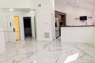 700 SW 113th Ave, Pembroke Pines, FL 33025 - Photo 14