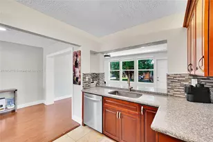 6001 NW 66th Terrace, Tamarac, FL 33321 - Photo 10