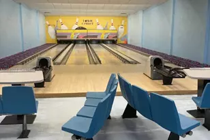 302 Lakeview Dr, Weston, FL 33326 - Photo 8