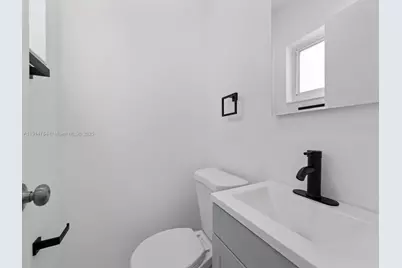 104 E 58th St, Hialeah, FL 33013 - Photo 30