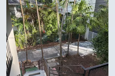 314 NE 26th Ter, Miami, FL 33137 - Photo 32