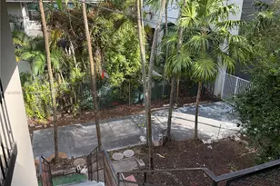 314 NE 26th Terrace, Miami, FL 33137 - Photo 32