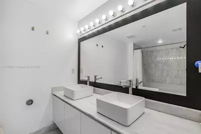 601 NE 36th St #1103, Miami, FL 33137 - Photo 20