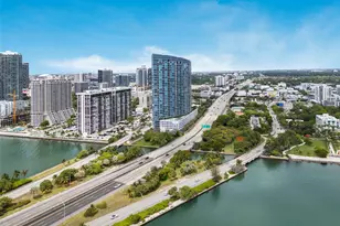 601 NE 36th St, Miami, FL 33137 - Photo 32