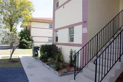 825 SW 10th St, Hallandale Beach, FL 33009 - Photo 6