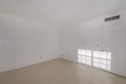 440 Paradise Isle Blvd #209, Hallandale Beach, FL 33009 - Photo 24