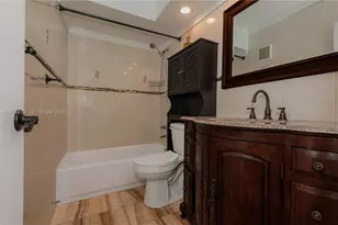 440 Paradise Isle Blvd, Hallandale Beach, FL 33009 - Photo 26