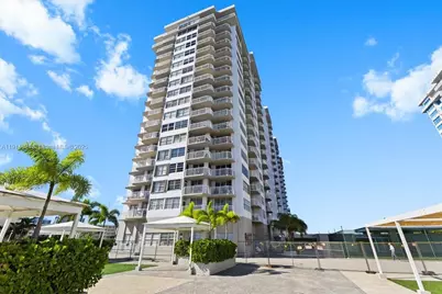 18011 Biscayne Blvd #1603, Aventura, FL 33160 - Photo 1
