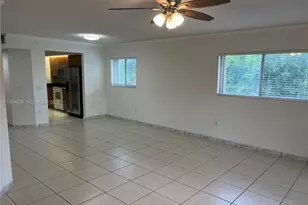 1301 SW 142nd Ave, Pembroke Pines, FL 33027 - Photo 6