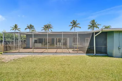 1940 NE 185th Ter, North Miami Beach, FL 33179 - Photo 26